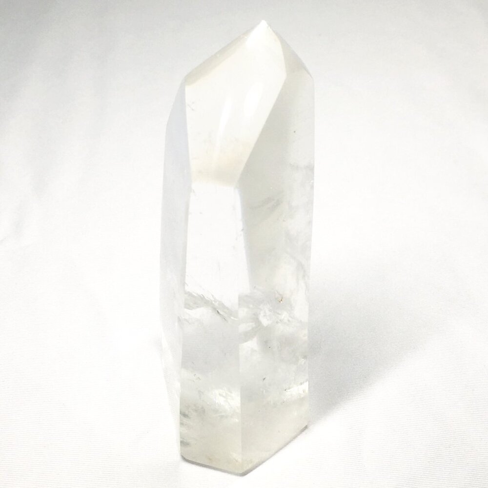 Triple-face Optical Quartz Crystal